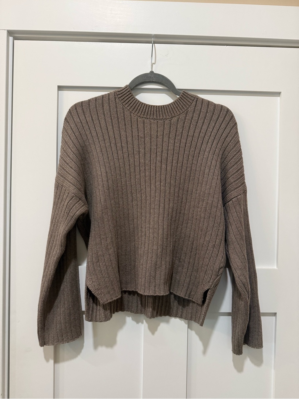 Abercrombie & Fitch Ribbed Crewneck Sweater in Taupe